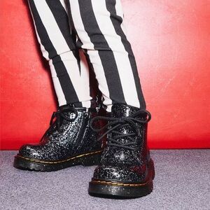 NWOB DR. MARTENS INFANT 1460 GLITTER ANKLE BOOTS Size 4